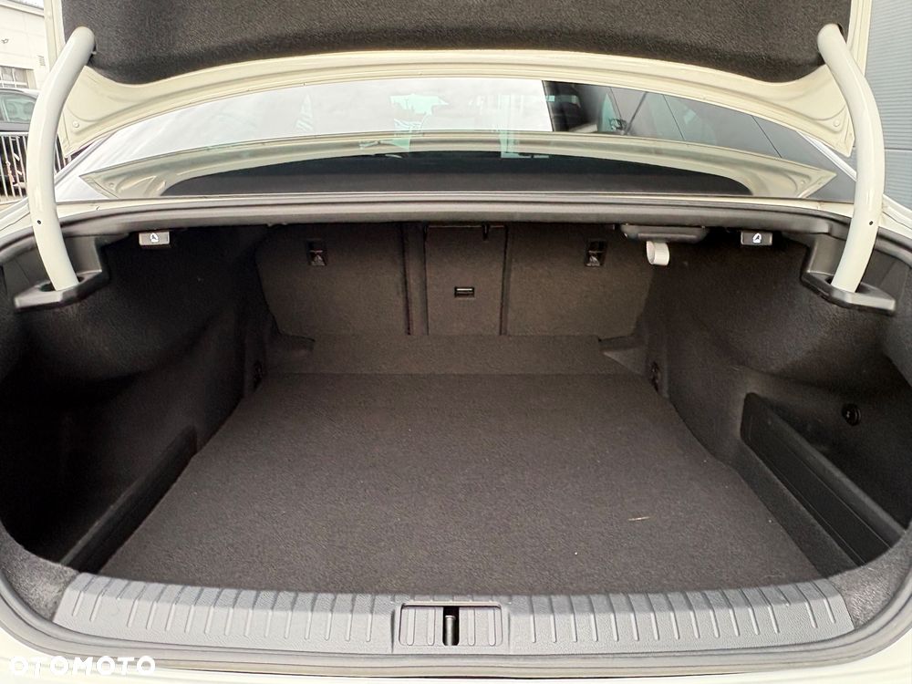 Volkswagen Passat 1.8 TSI BMT Highline DSG - 23
