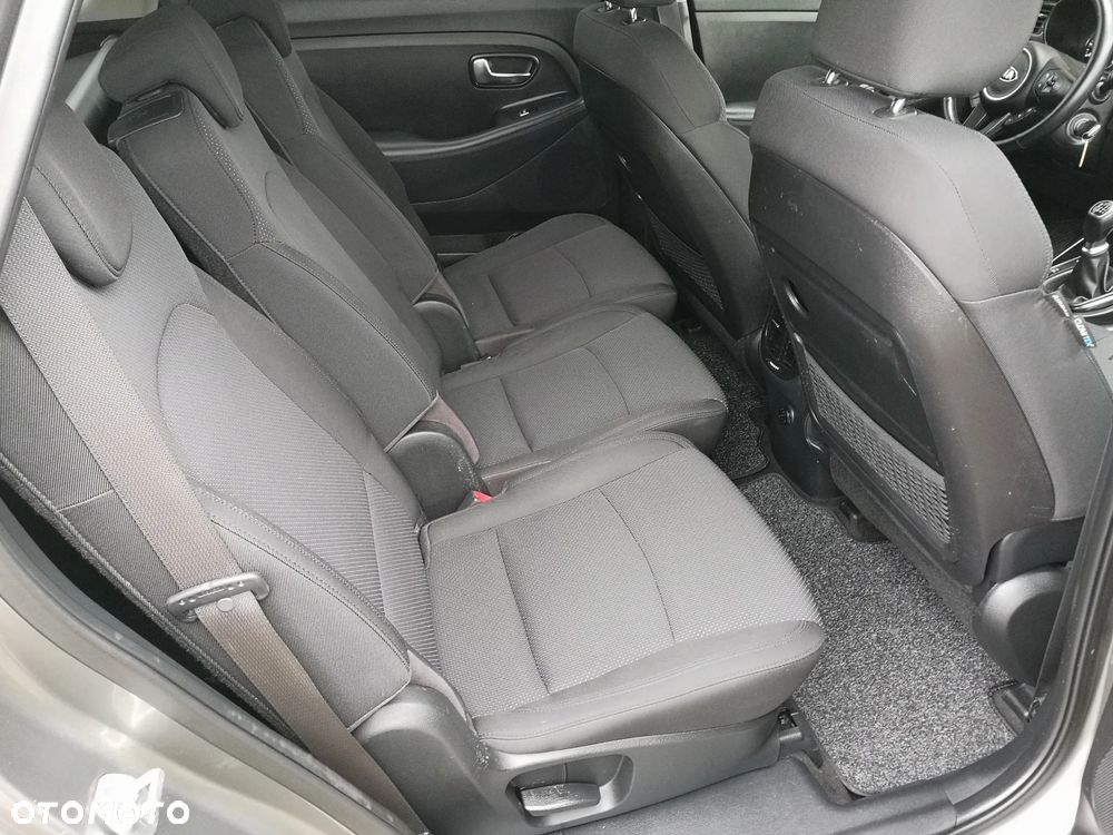 Kia Carens 1.6 GDI L - 30
