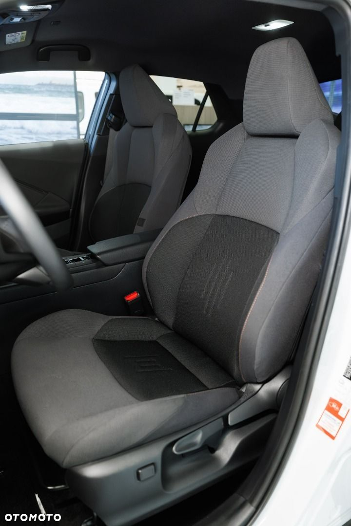 Toyota C-HR - 11