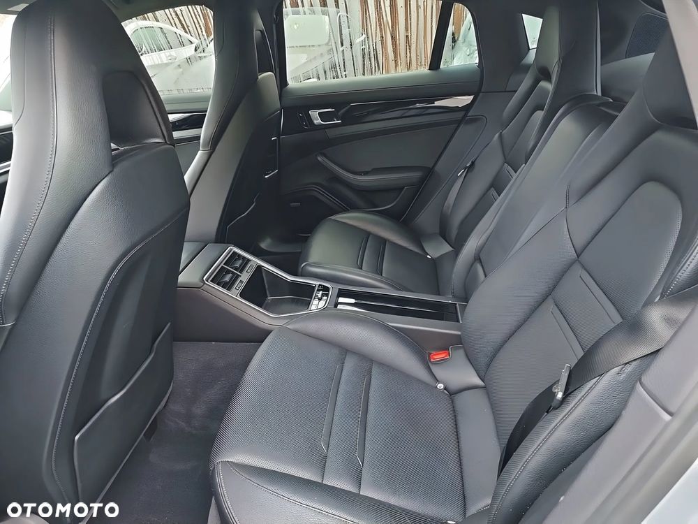 Porsche Panamera 4 Edition 10 Jahre - 8