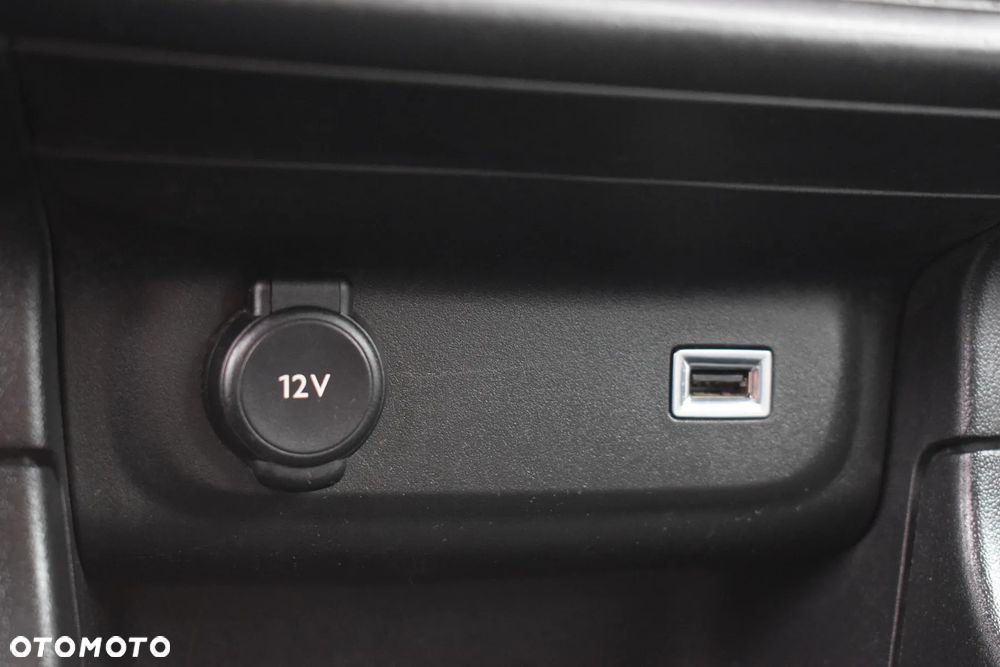 Citroën C3 BlueHDi 100 S&S PLUS - 28