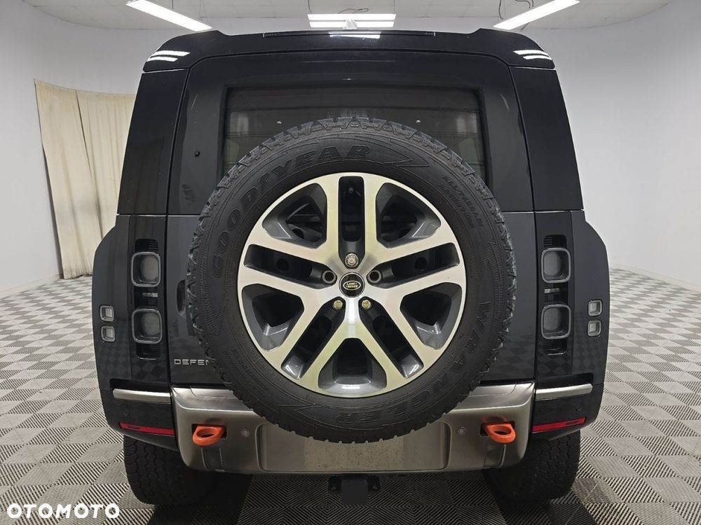 Land Rover Defender 2024 photo 4