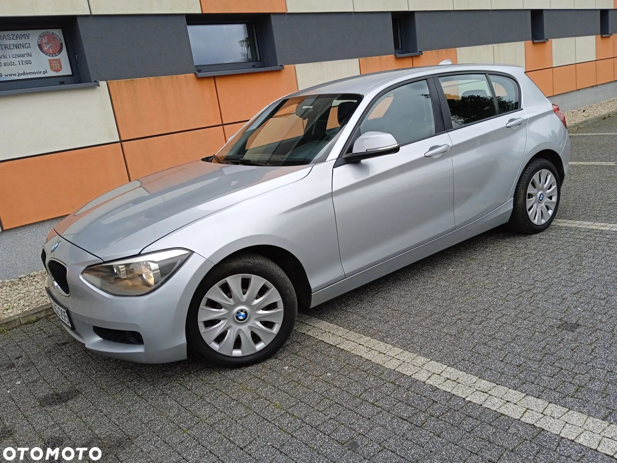 BMW Seria 1 116i - 1