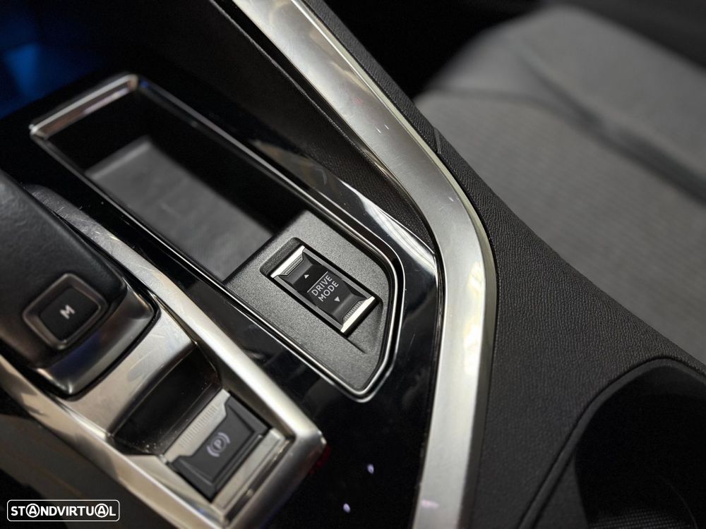 Peugeot 5008 1.5 BlueHDi Allure EAT8 - 19