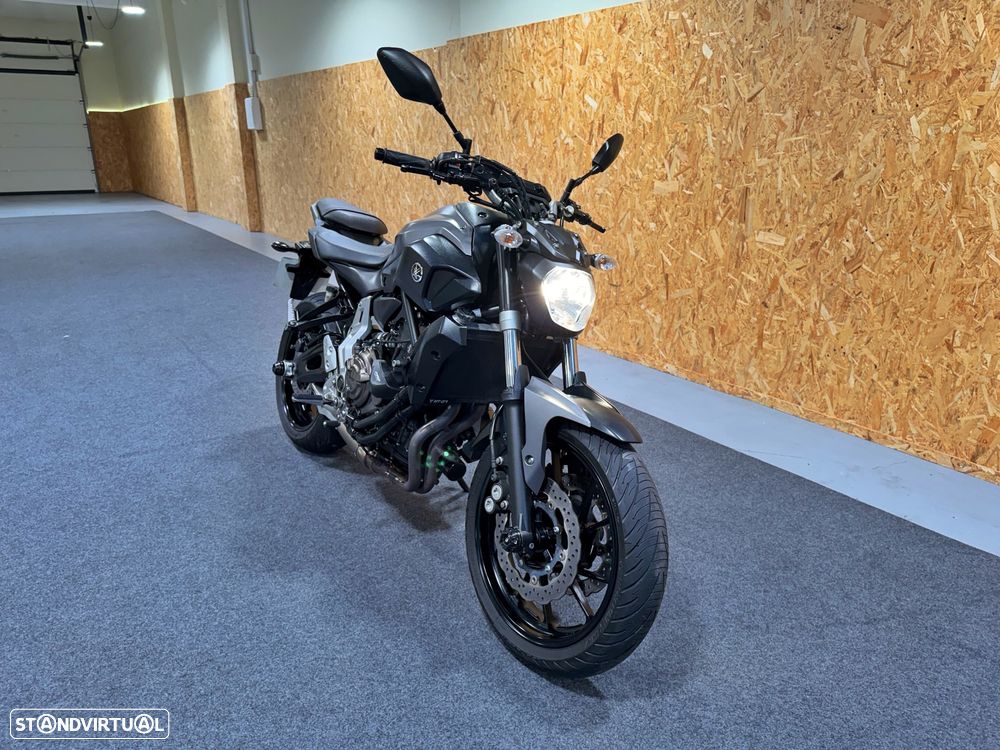 Yamaha MT-07 - 6