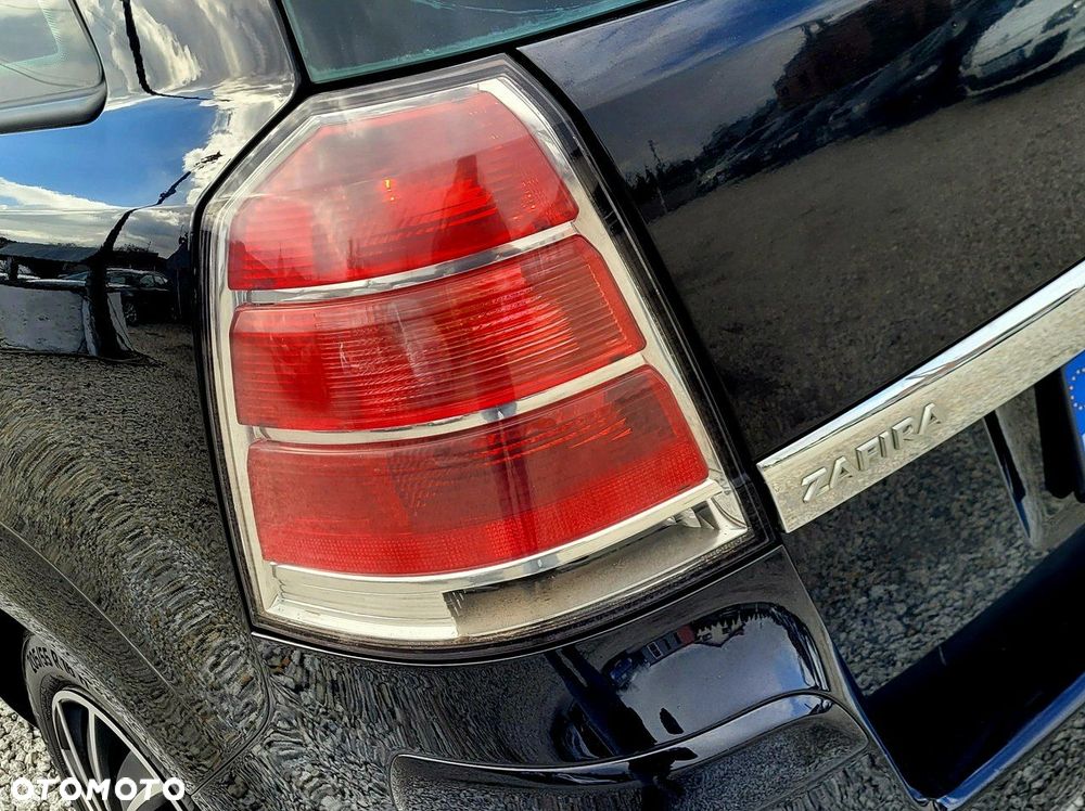Opel Zafira 1.9 CDTI Essentia - 24