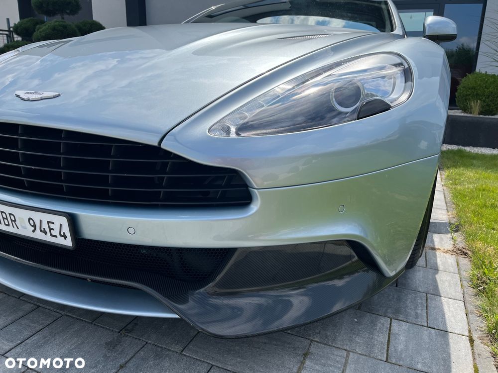 Aston Martin Vanquish Standard - 16