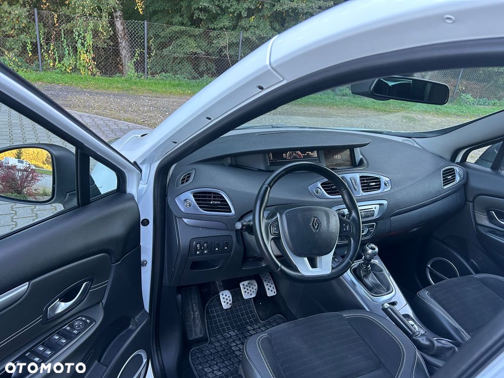 Renault Scenic - 11