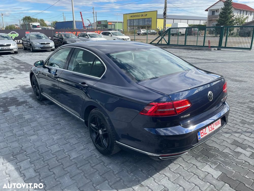 Volkswagen Passat 2.0 BiTDI DSG 4Mot Highline - 4