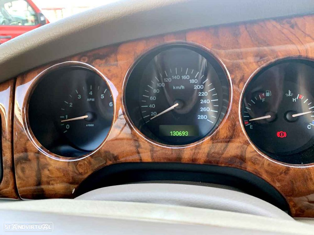 Jaguar XK XK8 4.0 Convertible Classic - 12