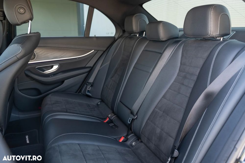 Mercedes-Benz E 300 de 9G-TRONIC AMG Line - 7