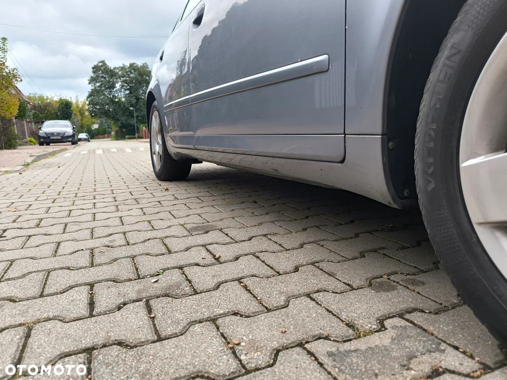 Audi A4 Avant - 22