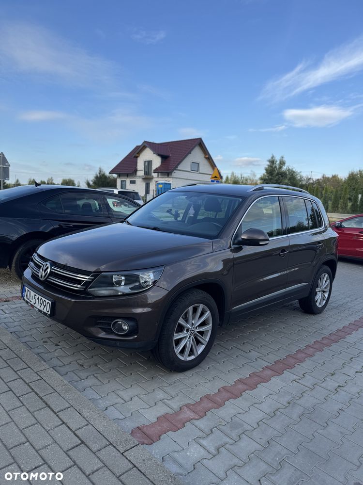 Volkswagen Tiguan - 1