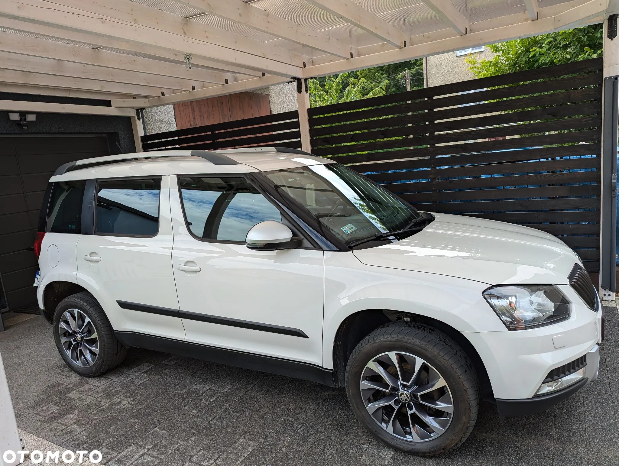 Skoda Yeti 2.0 TDI DPF 4x4 Adventure DSG - 2
