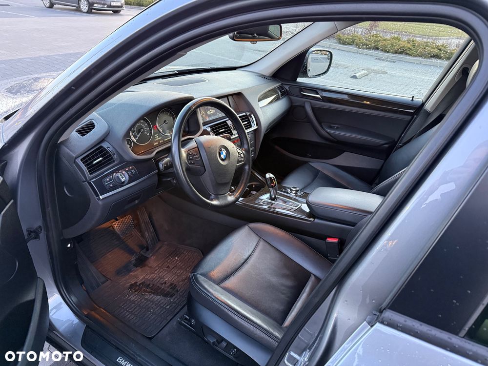 BMW X3 xDrive28i - 19