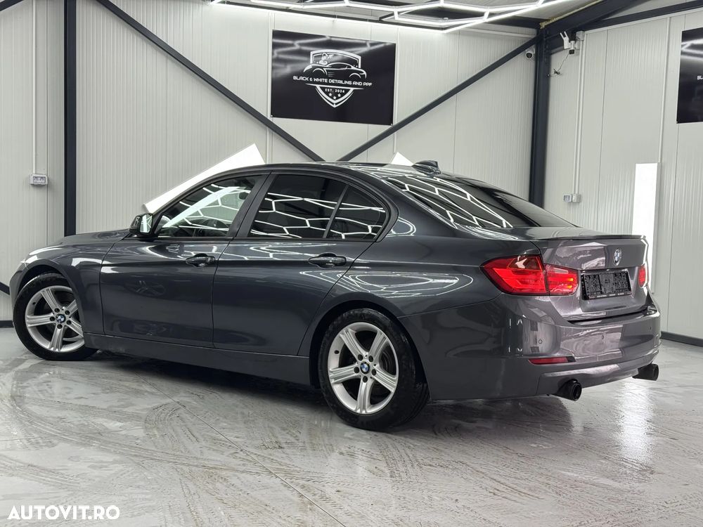 BMW Seria 3 320d Aut. Sport Line - 16