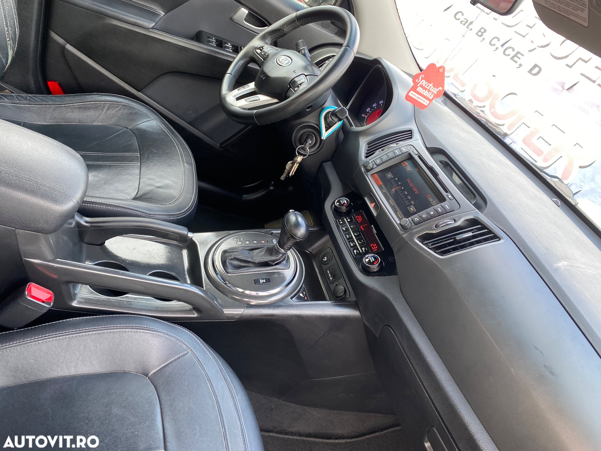 Kia Sportage 2.0 CRDI 4WD Automatik Vision - 16
