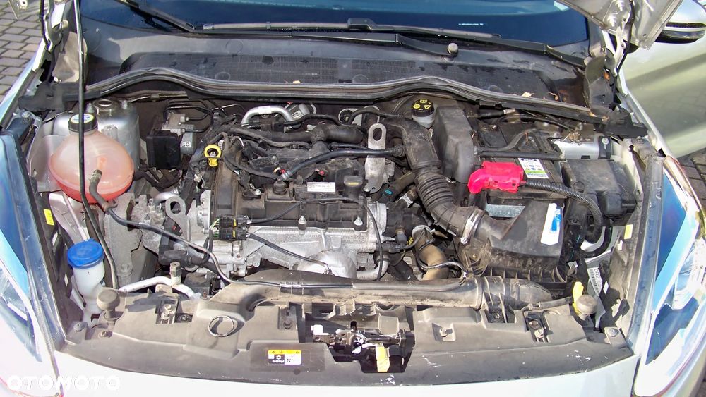 Ford Fiesta 1.1 S&S TITANIUM - 30