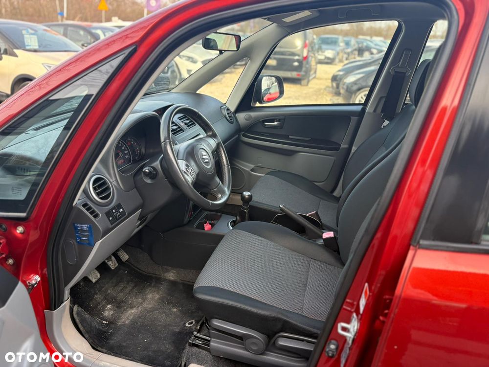Suzuki SX4 1.6 GS / Premium - 14