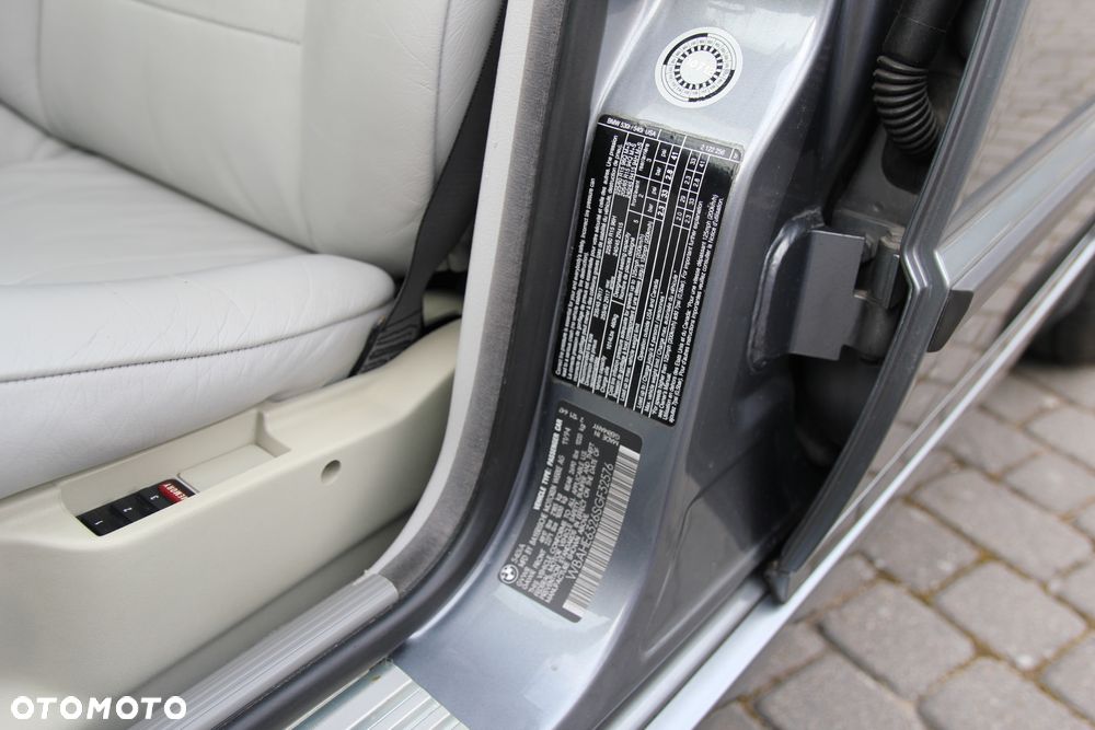 BMW Seria 5 540i - 27