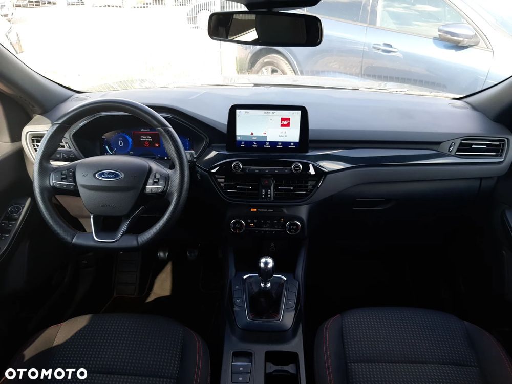 Ford Kuga 1.5 EcoBoost FWD ST-Line - 17