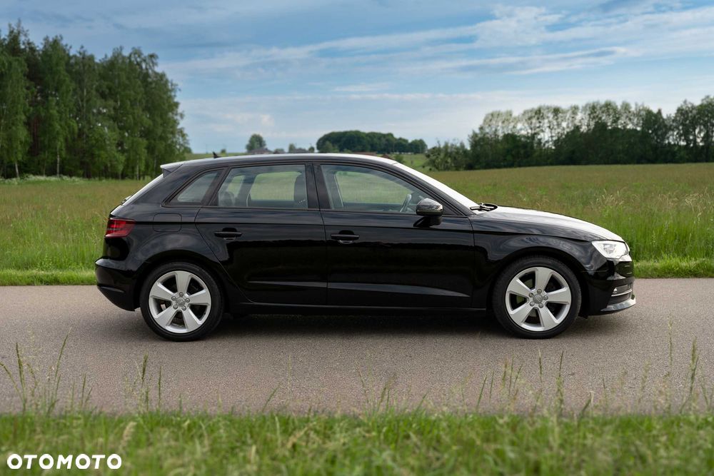 Audi A3 Sportback - 4