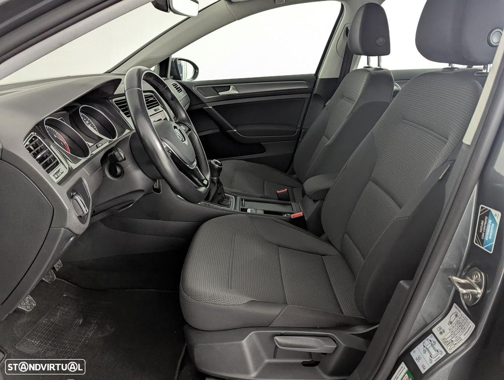 VW Golf 1.5 TSI Confortline - 12