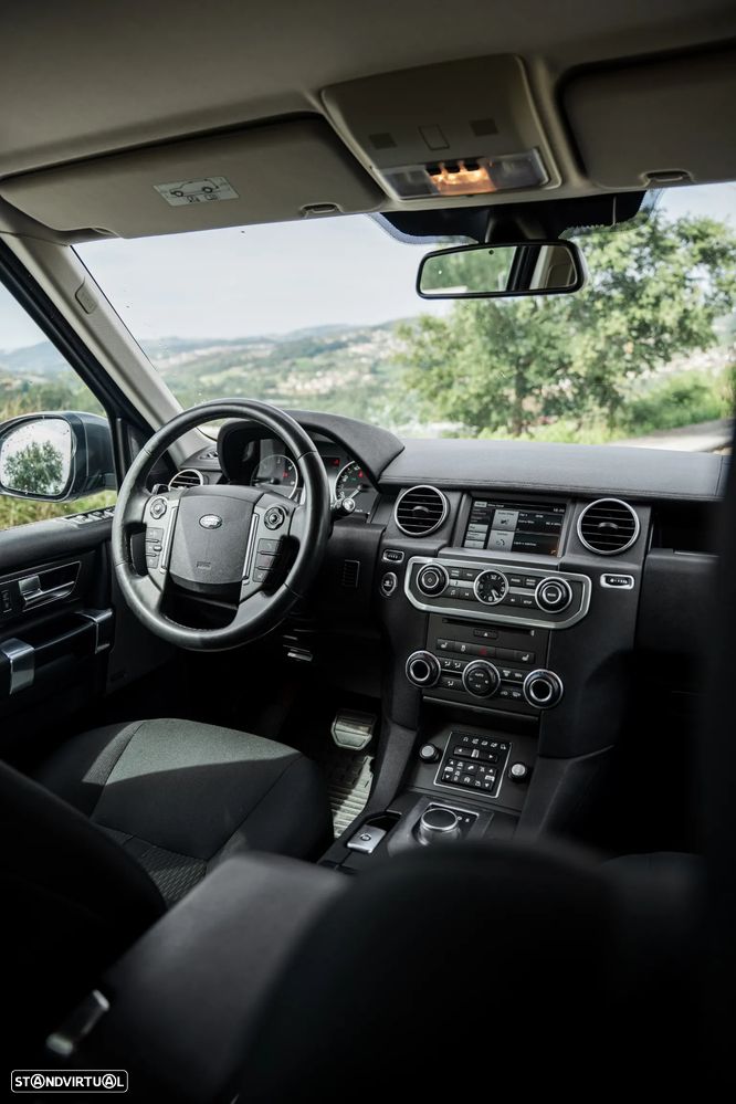 Land Rover Discovery TD V6 SE - 24