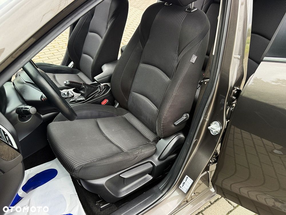 Mazda 3 - 25