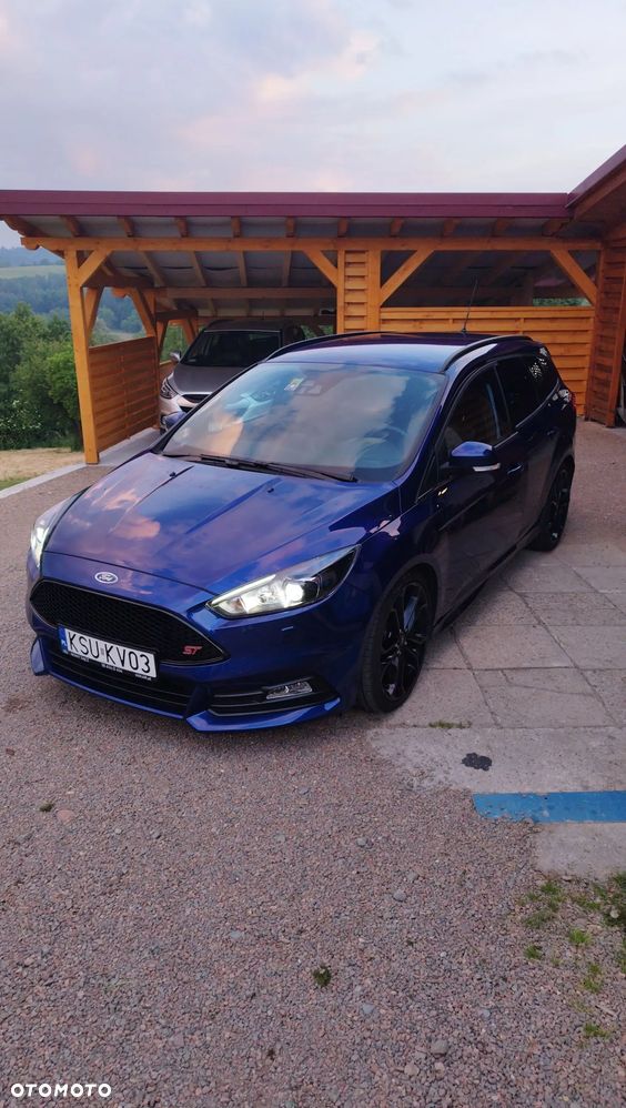 Ford Focus 2.0 EcoBoost ST - 4