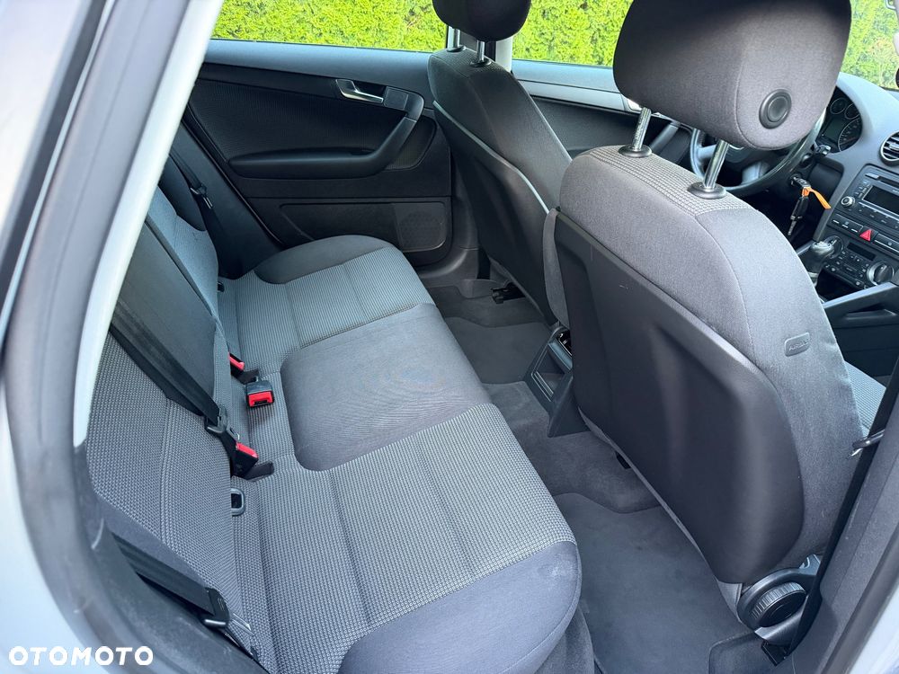 Audi A3 Sportback - 6