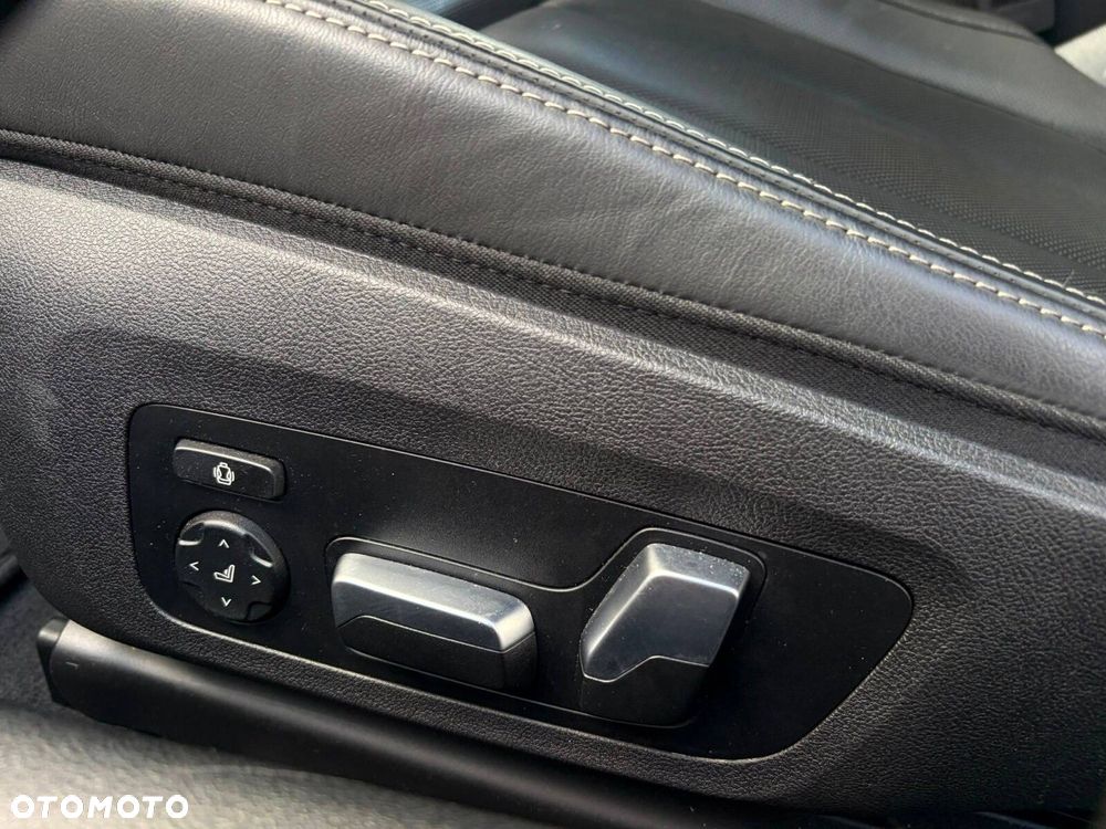 BMW Seria 8 M850i xDrive - 17