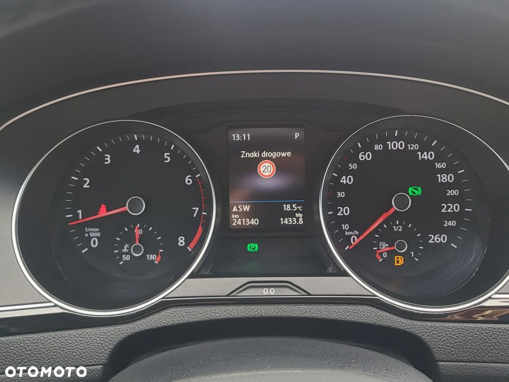Volkswagen Passat 2.0 TSI Business DSG - 5