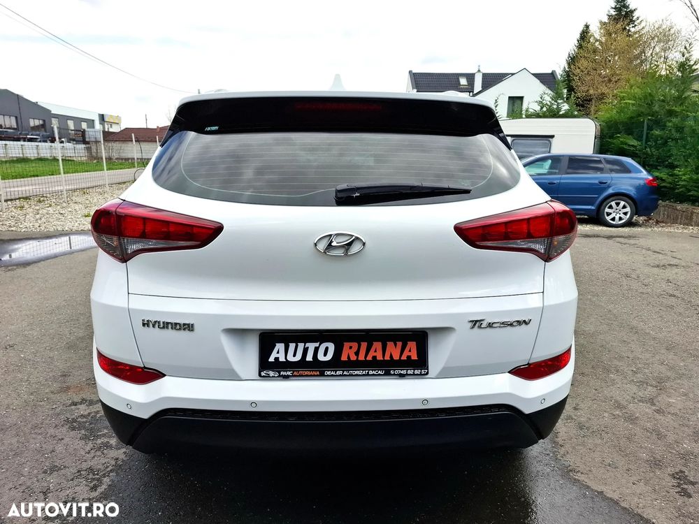 Hyundai Tucson 1.6 GDI 2WD 6MT ISG Style - 11