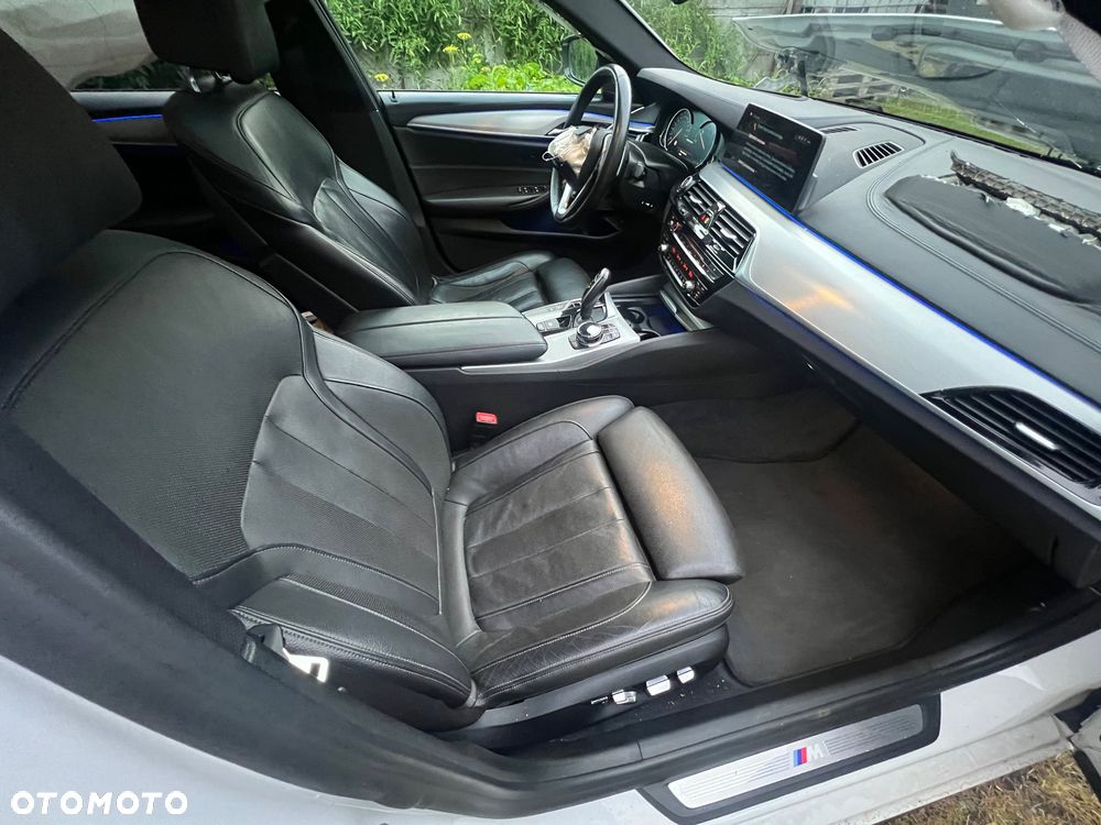 BMW Seria 5 530d xDrive M Sport sport - 28