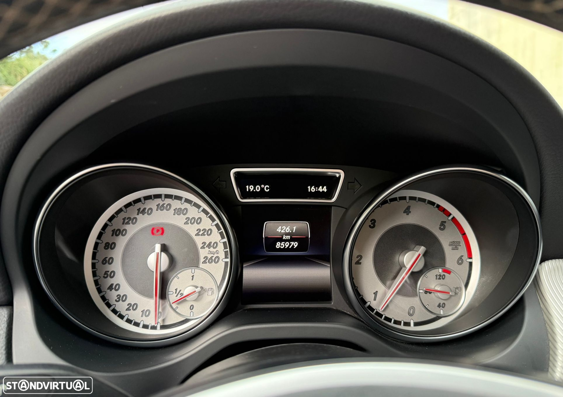 Mercedes-Benz GLA 200 CDi Urban - 13