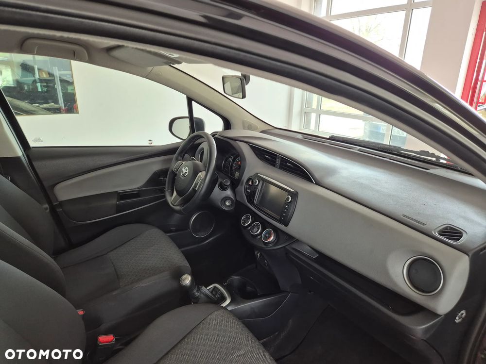 Toyota Yaris - 8