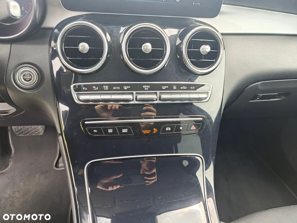 Mercedes-Benz GLC 220 d 4Matic 9G-TRONIC - 21