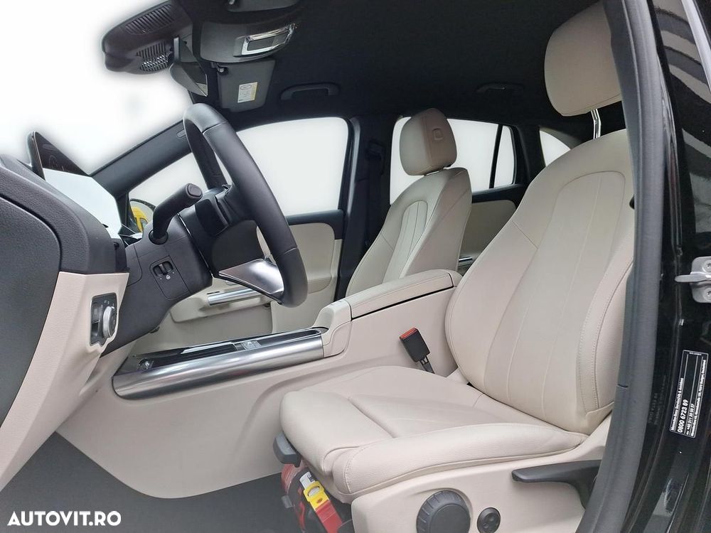 Mercedes-Benz GLA - 15