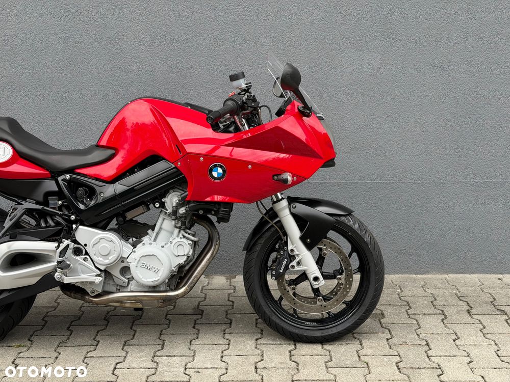 BMW F - 17