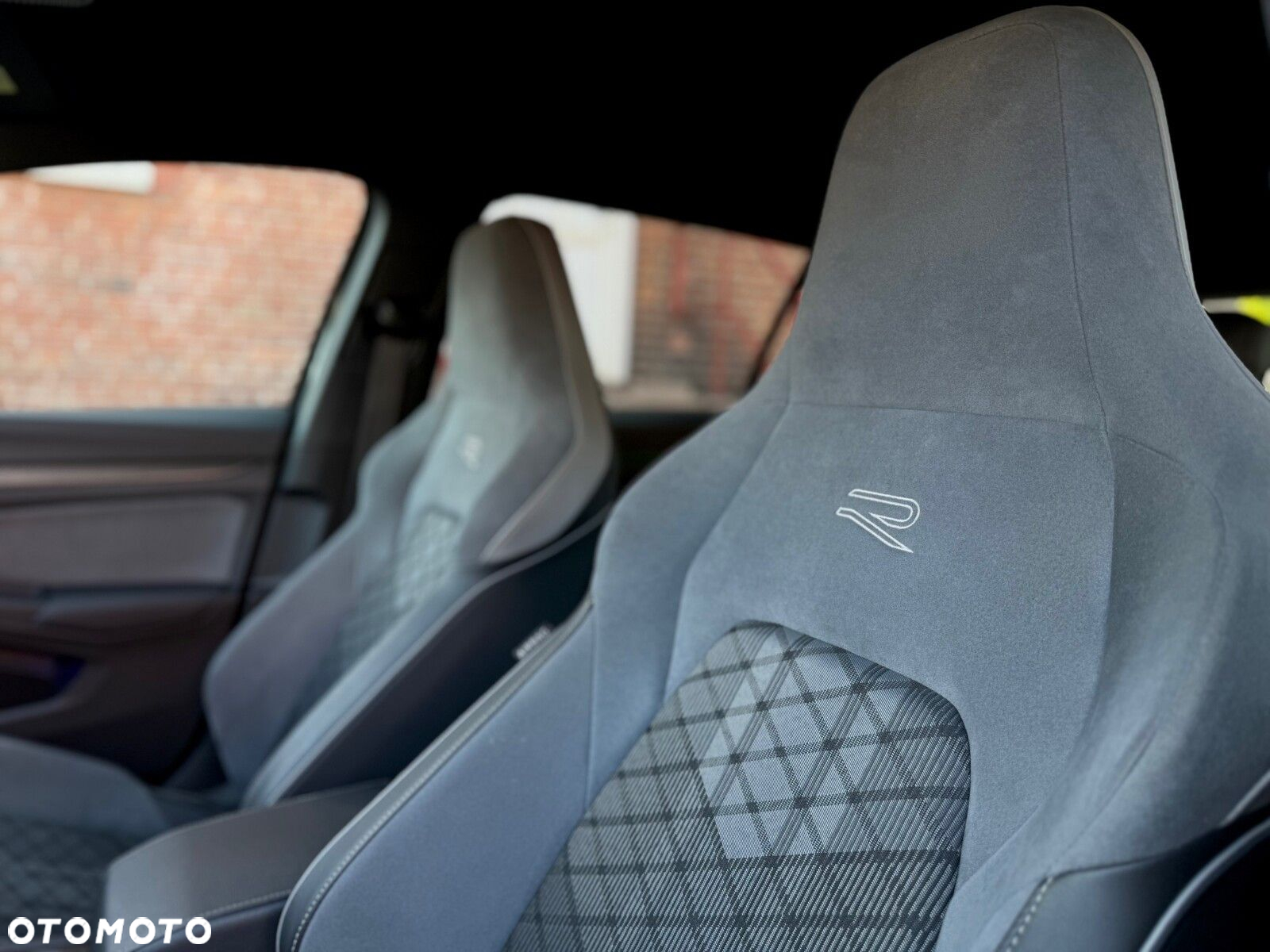 Volkswagen Golf VIII 1.5 TSI EVO R-Line - 10