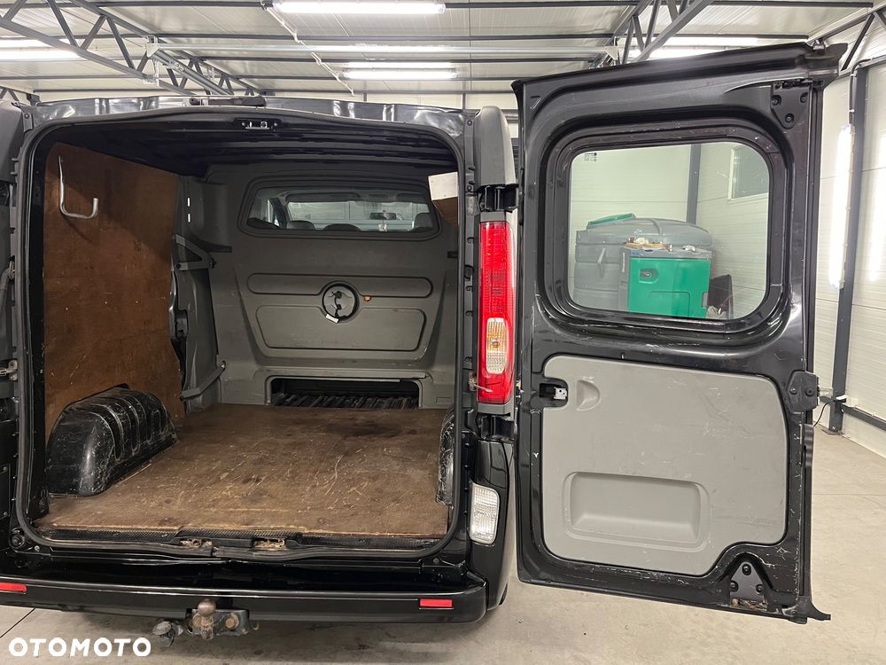 Opel Vivaro - 18