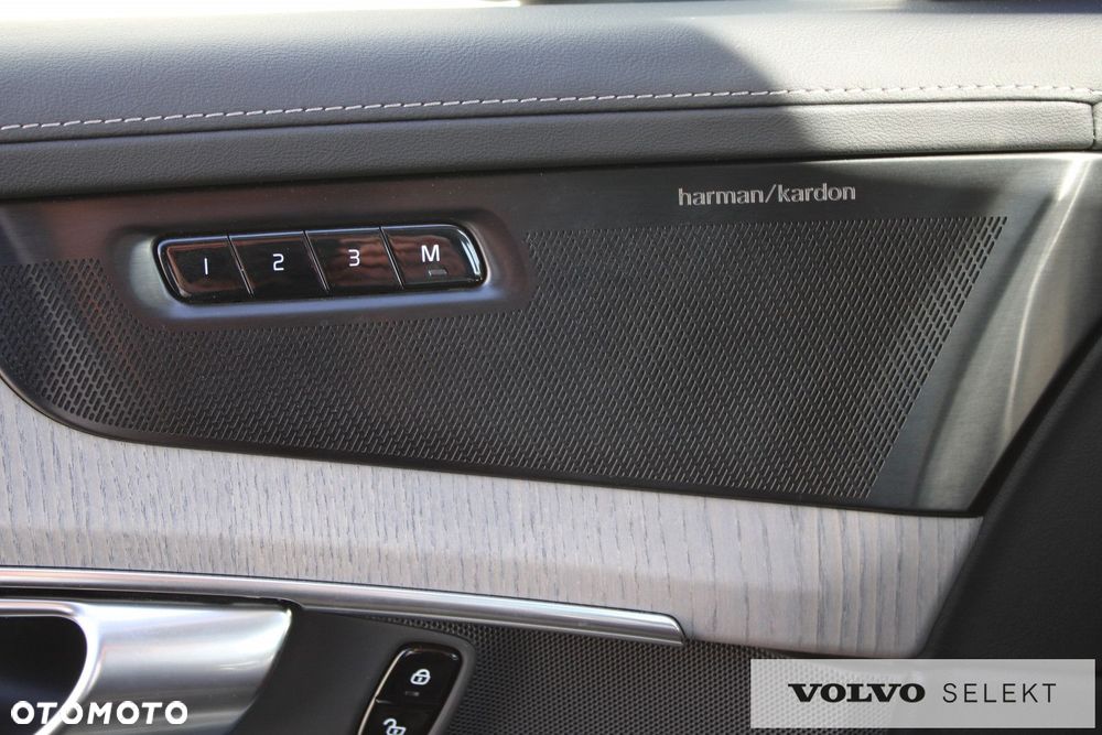 Volvo XC 90 - 17