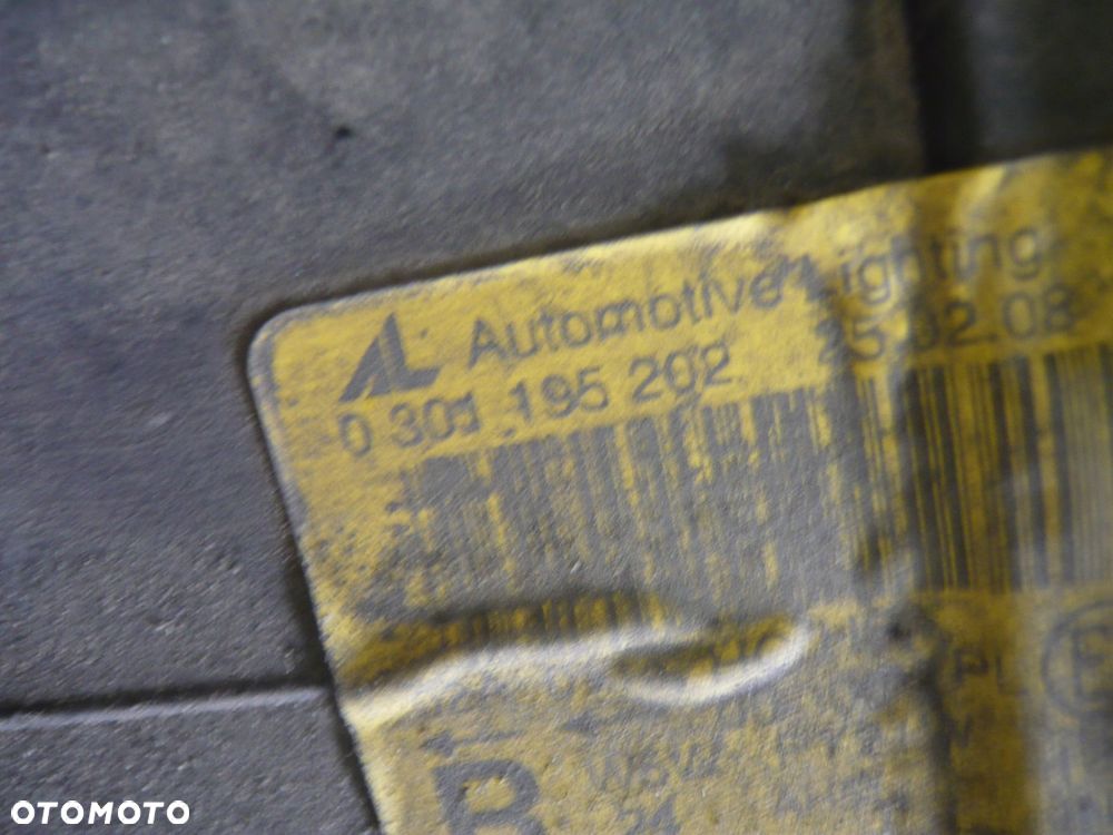reflektor lampa prawa przód 0301195202 volkswagen transporter t5 - 3
