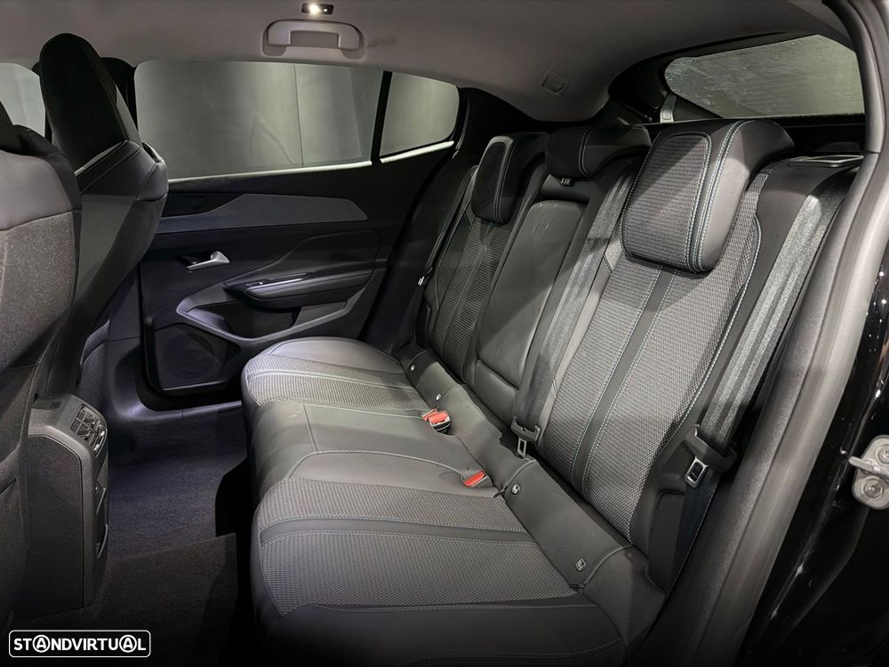 Peugeot 408 1.2 Hybrid GT e-DCS6 - 31