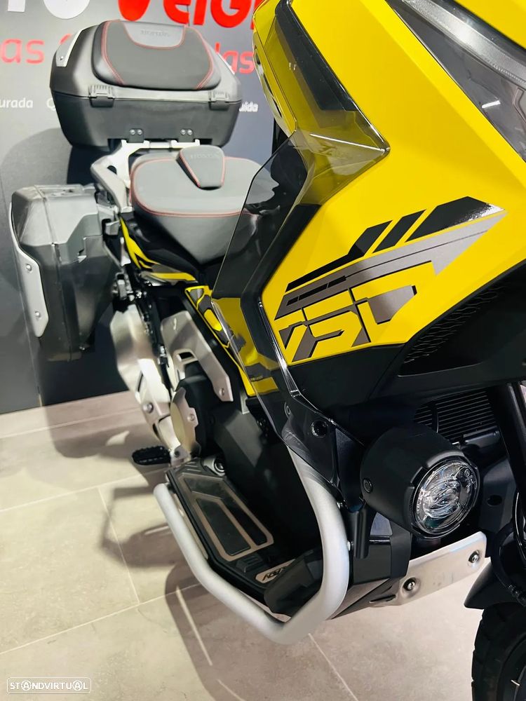 Honda X-ADV 750 Special Edition - 12
