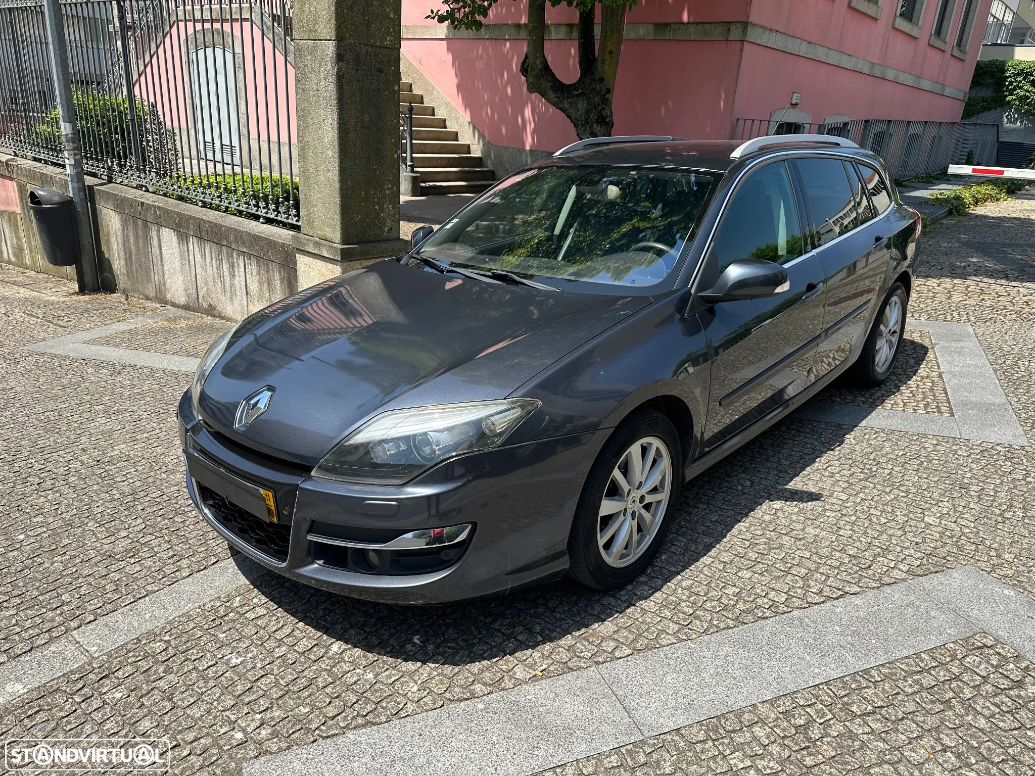 Renault Laguna Break 2.0 dCi Initiale - 1