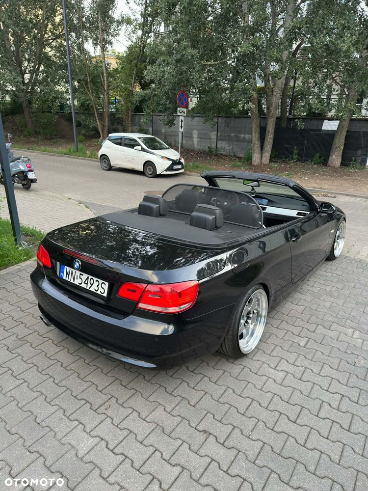 BMW Seria 3 330i - 16