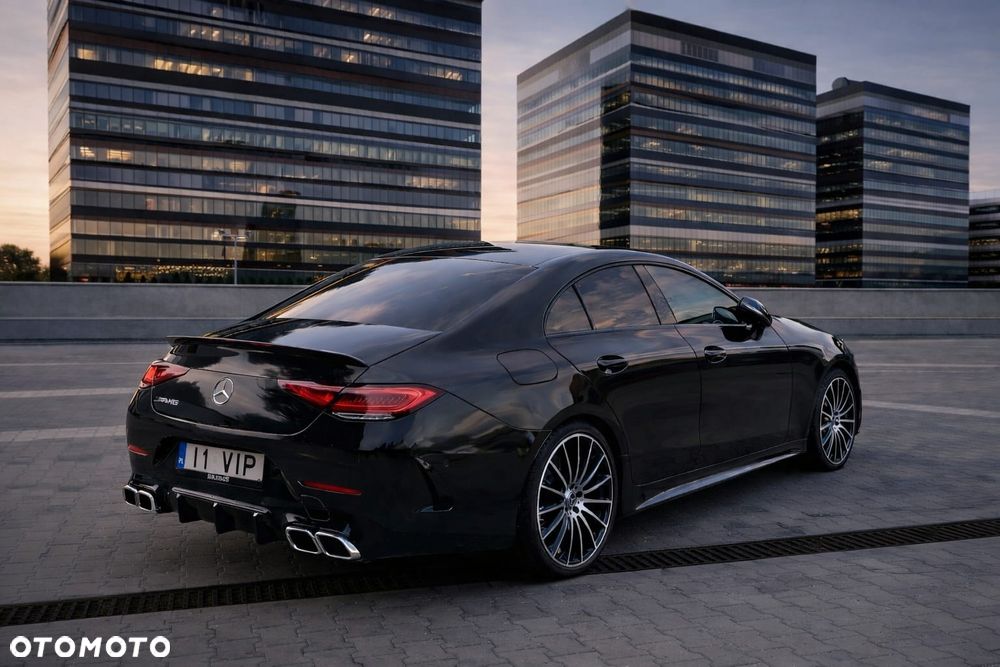 Mercedes-Benz CLS - 4
