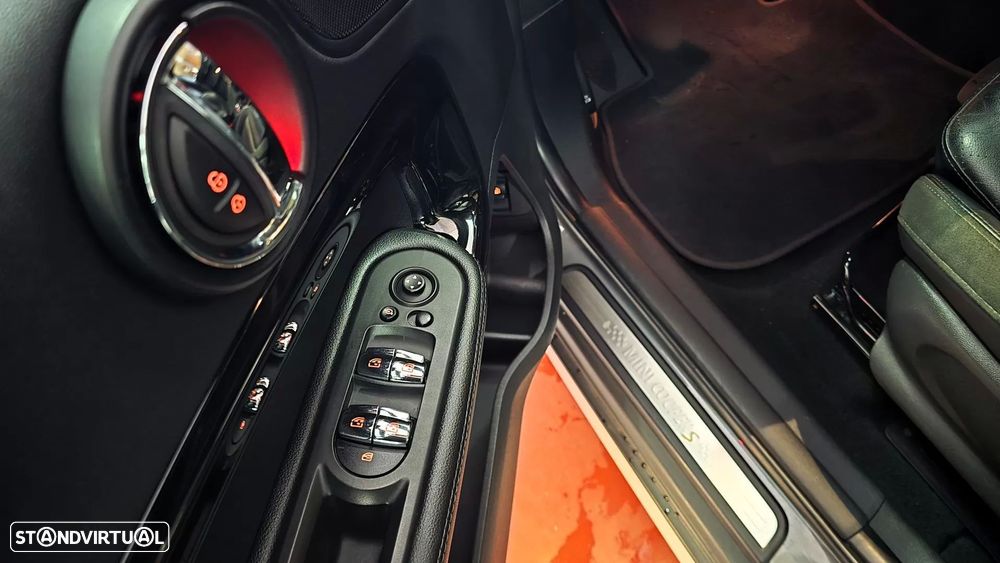 MINI Countryman Cooper SE ALL4 Auto - 19